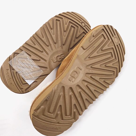 UGG Kids Slippers in Chestnut Brown - Picture 7 of 7